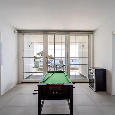 Oceanfront, Swimming Pool, Jacuzzi Willa *