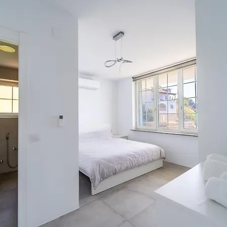 Villa Oceanfront, Swimming Pool, Jacuzzi Lloret de Mar